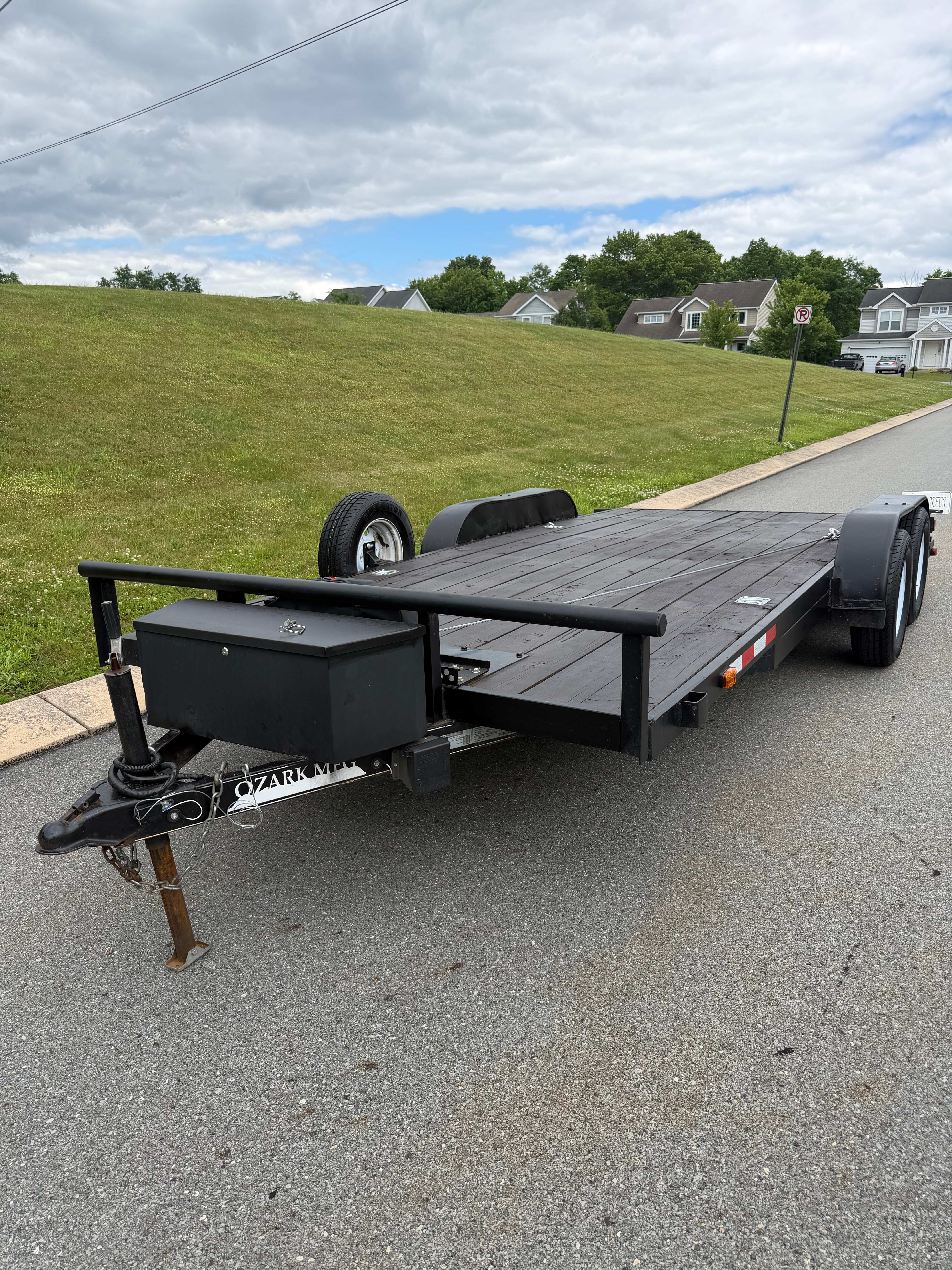 84" x 22' Utility Trailer view 2 - Utility trailer rental detail